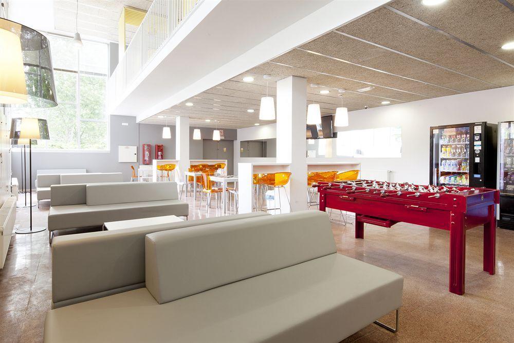 Residencia Universitaria Resa Manuel Agud Querol San Sebastián Exteriör bild
