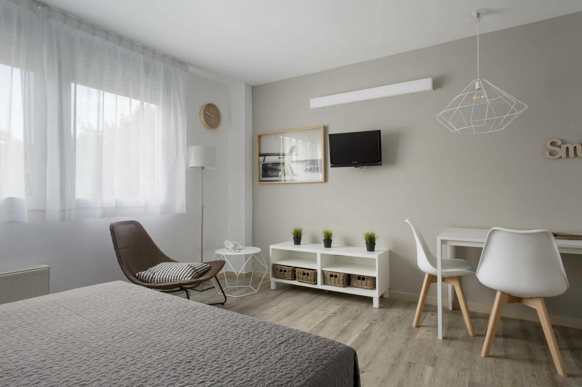 Residencia Universitaria Resa Manuel Agud Querol San Sebastián Exteriör bild
